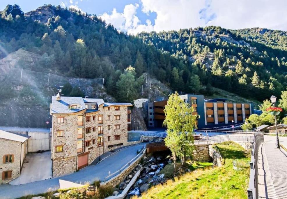 Unico Piso Colorido Y Divertido En Ransol - Increibles Vistas Al Rio Y Naturaleza - Ideal Familias L By Bonesvacances أندورا لا فيلا المظهر الخارجي الصورة